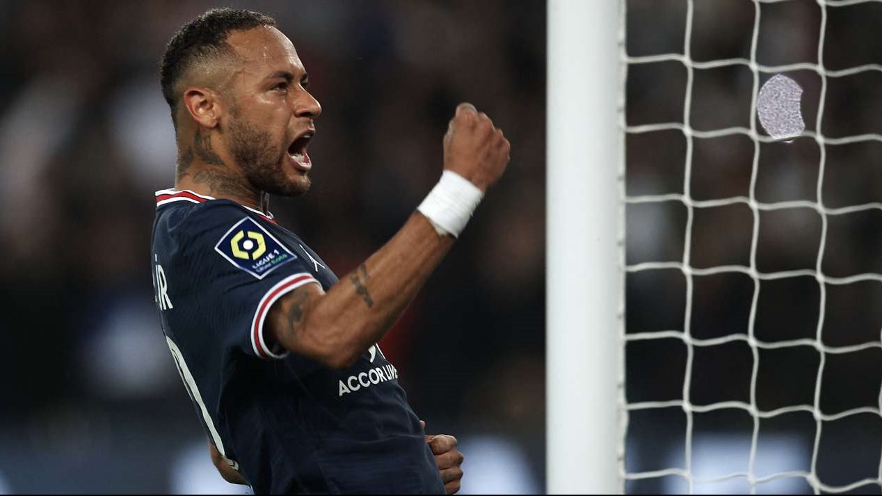 نيمار لاعب باريس سان جيرمان