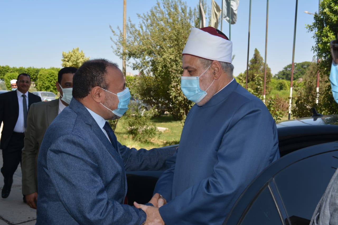 نائب رئيس جامعة الأزهر يستقبل وكيل الأزهر 