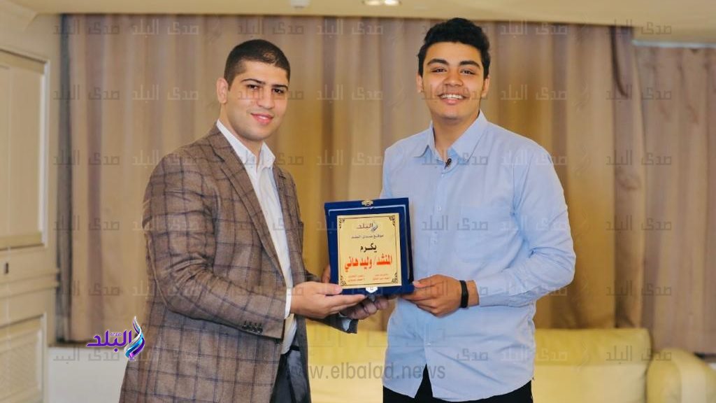المنشد وليد هاني مع محرر صدى البلد