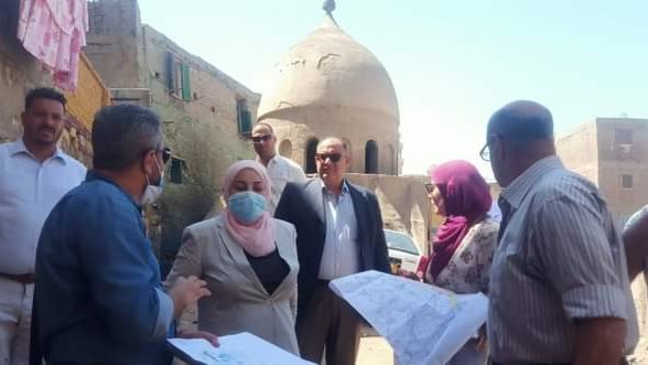 نائب محافظ القاهرة خلال الجولة