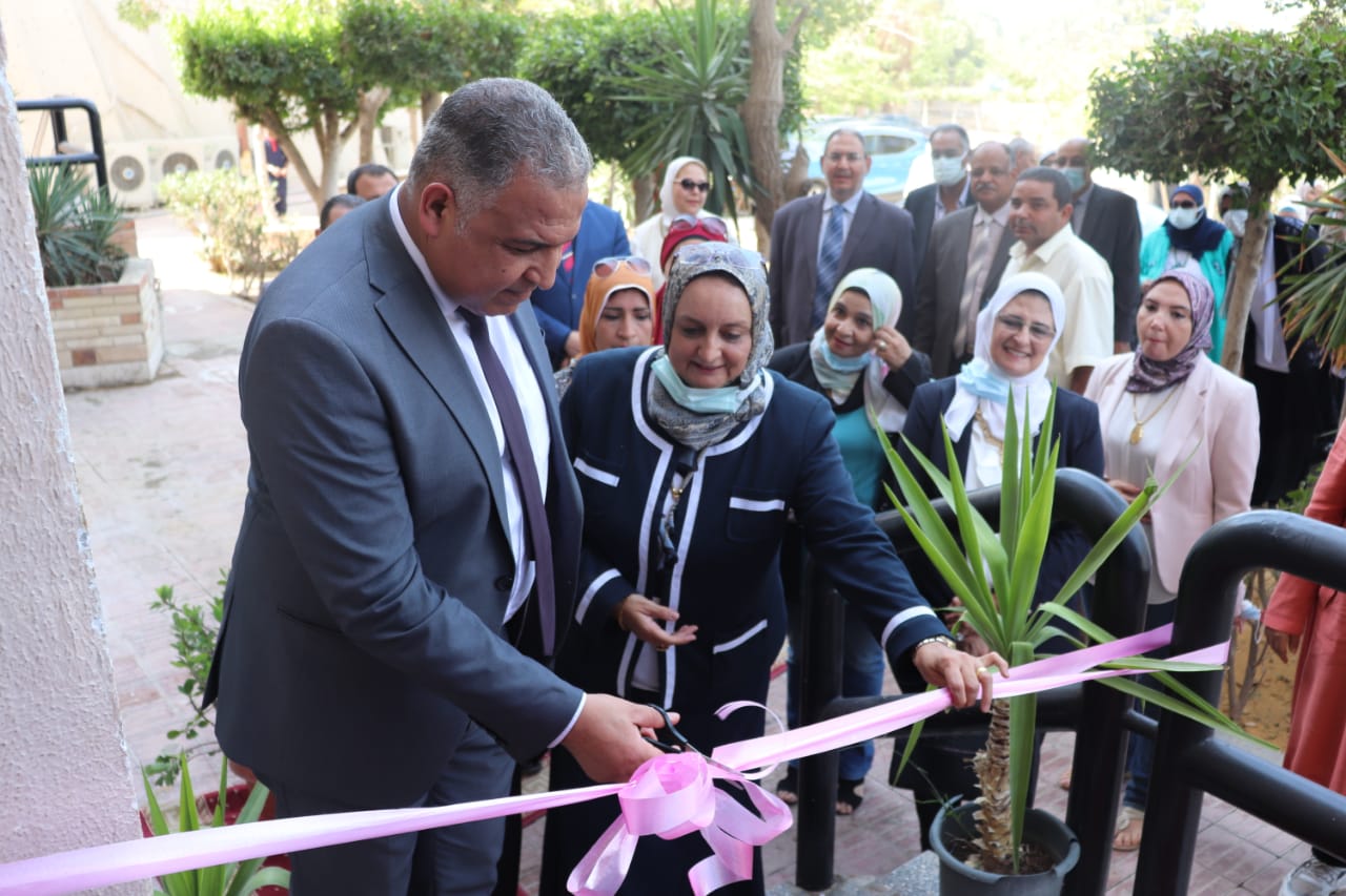 فكري يدشن مبادرة (ولا تسرفوا) بفرع البنات بجامعة الأزهر 