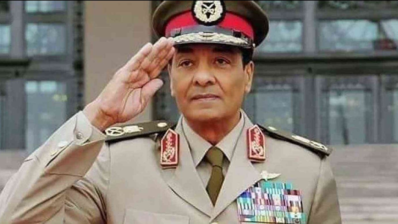 المشير محمد حسين طنطاوي القائد  العام للقوات المسلحة