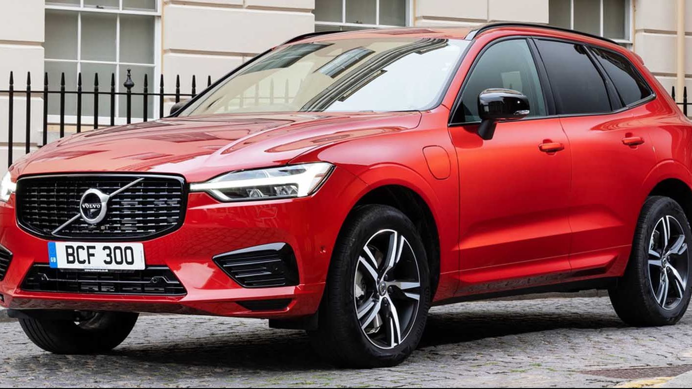 سعر و مواصفات فولفو XC 60 موديل 2021 في الكويت