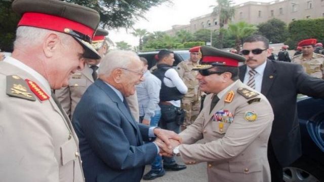 أرشيفية - الرئيس السيسي والكاتب الصحفي محمد حسنين هيكل
