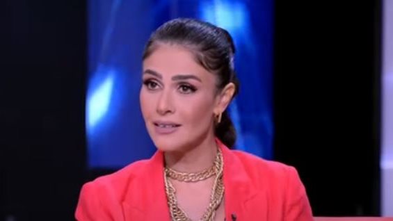 الفنانة بسمة
