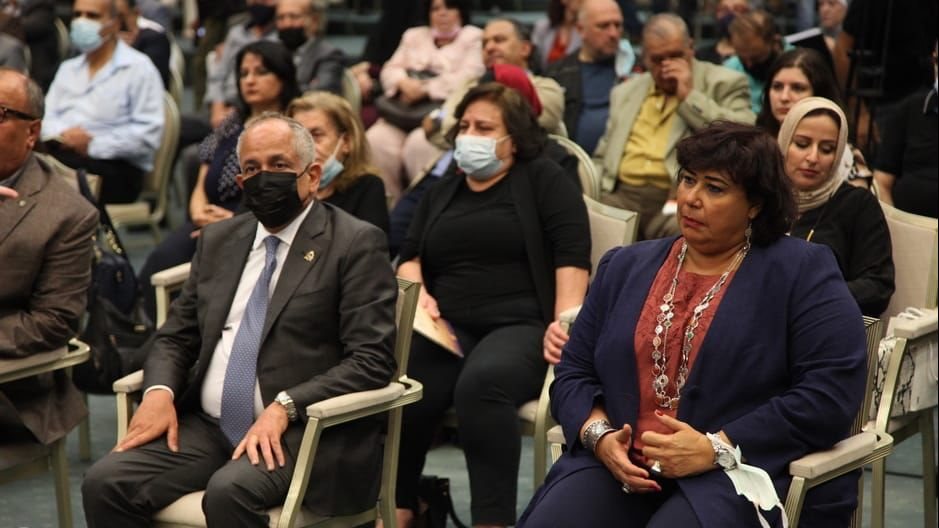 وزيرة الثقافة 