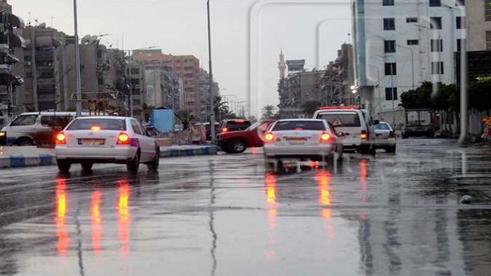 سقوط الامطار