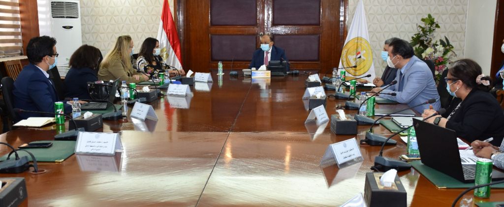 وزير التنمية المحلية 