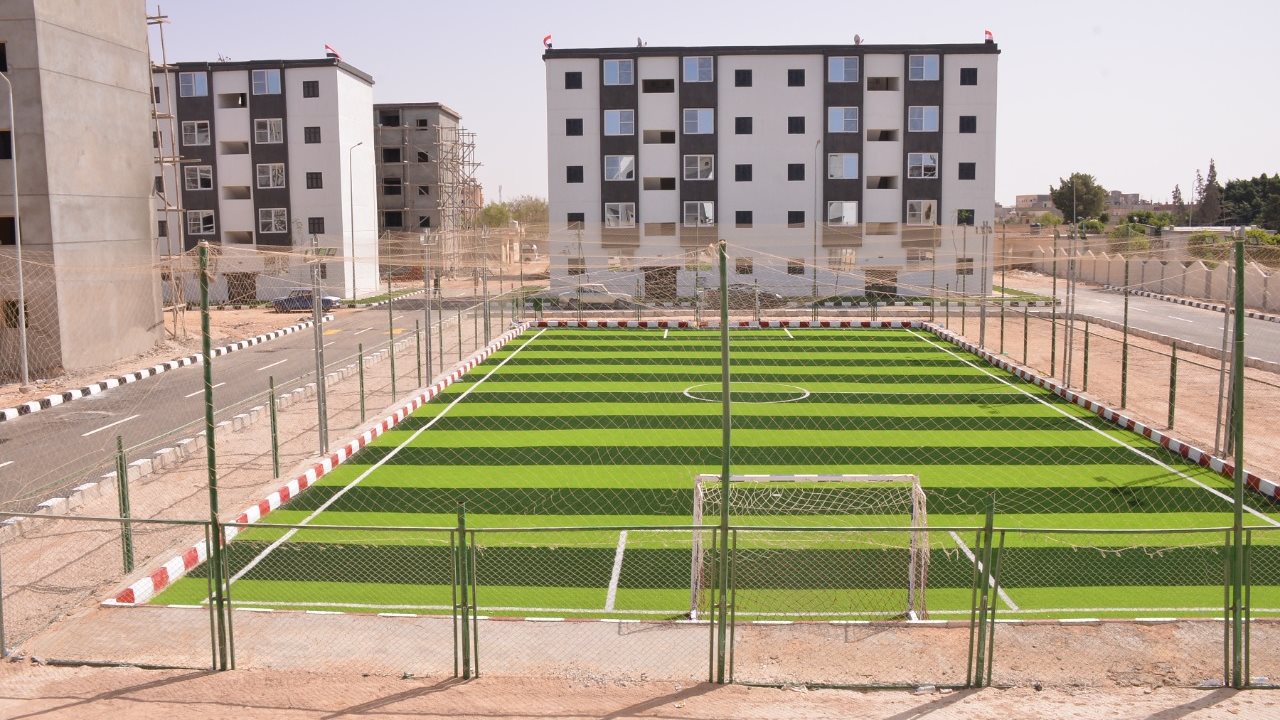 تطوير ملاعب بمطروح