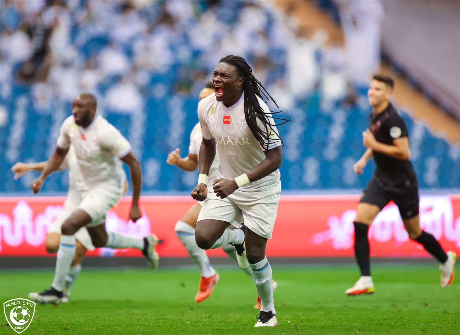 جوميز مهاجم الهلال من مواجهة الشباب بالدوري السعودي
