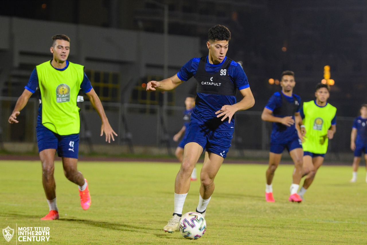 إمام عاسور يتألق فى معسكر الزمالك ببرج العرب 