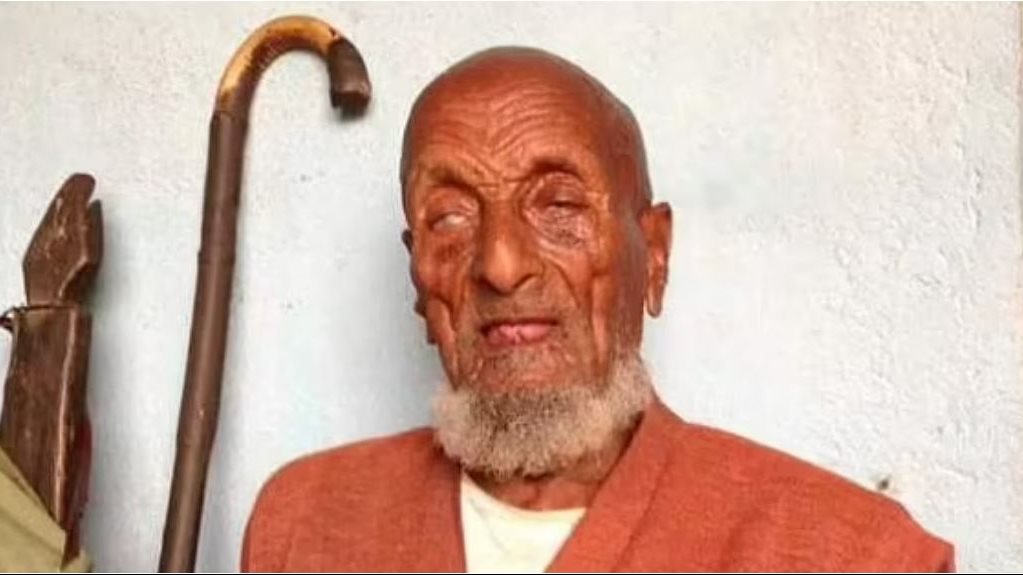 معمر  اريتري 