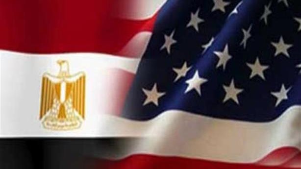 العلمان المصري والأمريكي