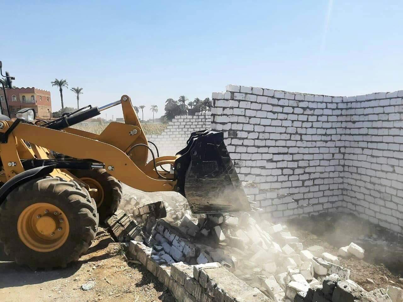 إزالة التعديات بسوهاج