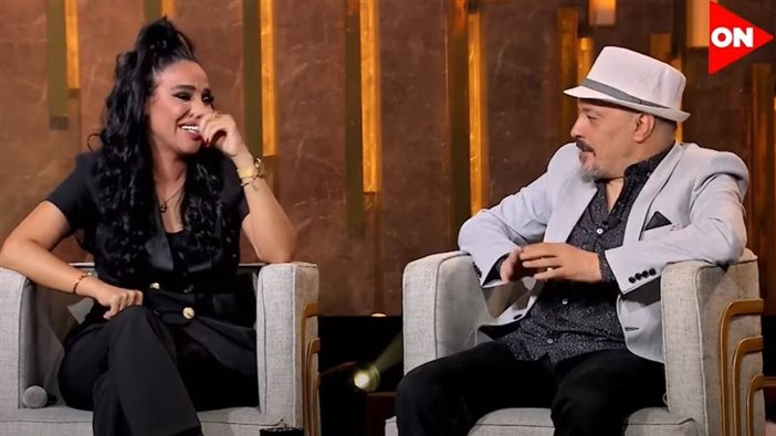 عمرو عبدالجليل وأمينة