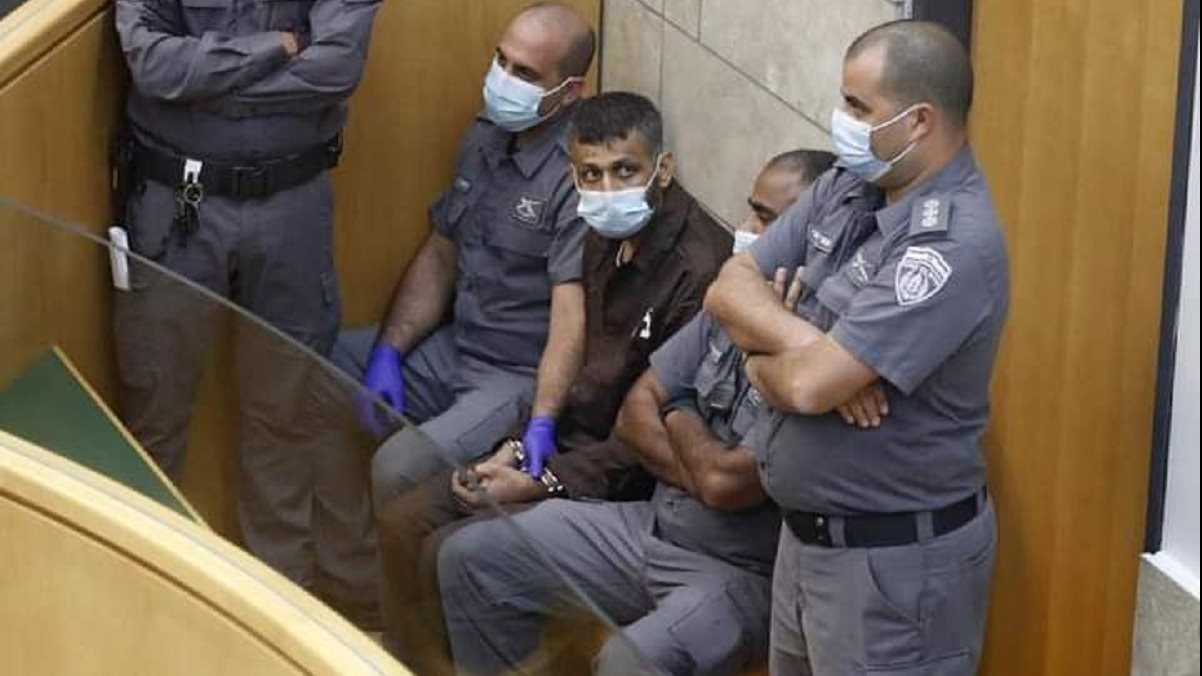 بكاميرات في الحمام.. إسرائيل تشدد المراقبة على أسرى جلبوع