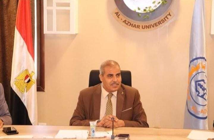 رئيس جامعة الأزهر يترأس اجتماعًا لمناقشة استعدادات الدراسة