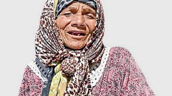 وفاه اكبر بائعة جرائد