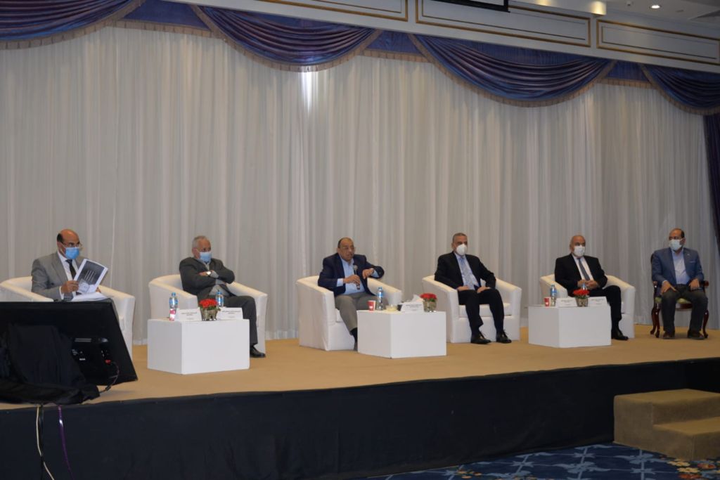 جولة وزير التنمية المحلية بالاقصر