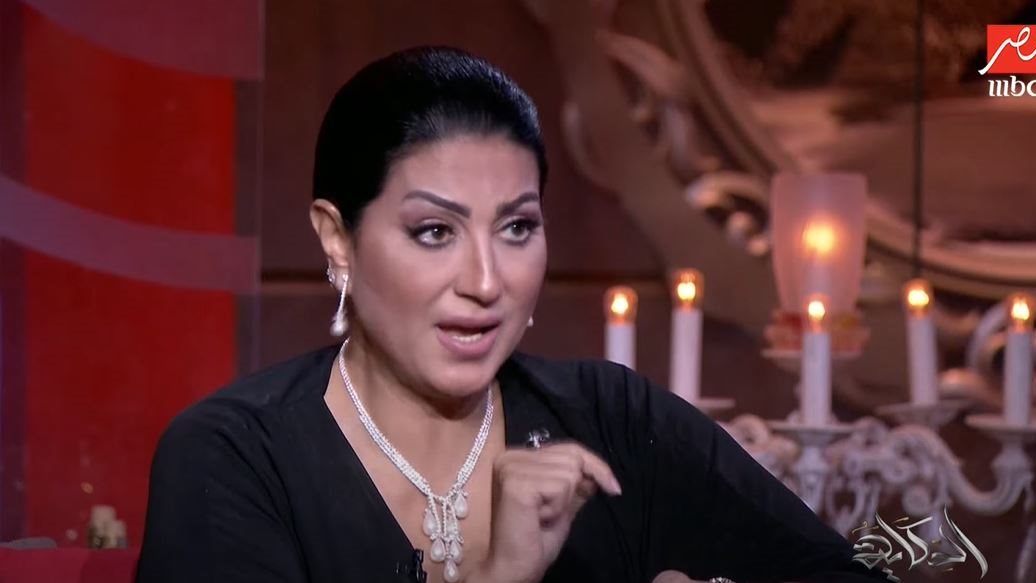 وفاء عامر