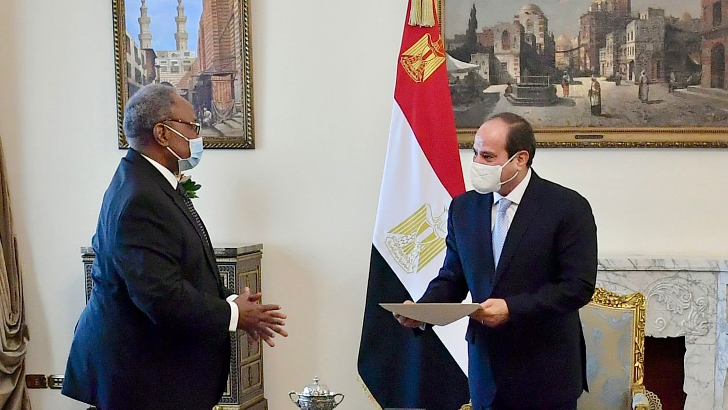 السيسي يتلقي رسالة خطية من نظيره الكونغولي