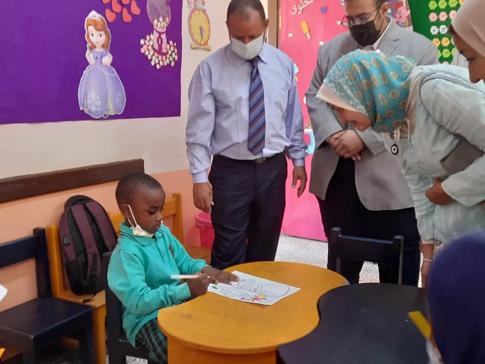 رئيس تطوير الوافدين تستقبل تلاميذ رياض الأطفال بمعهد البعوث