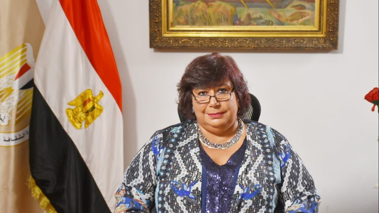 وزيرة الثقافة 