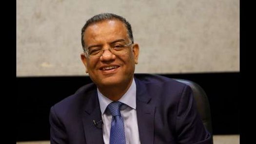  الكاتب الصحفي محمود مسلم 