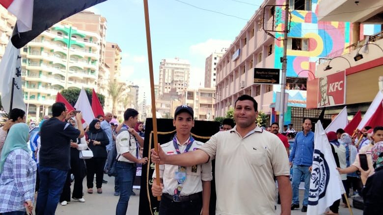 احتفالات بشوارع المحلة