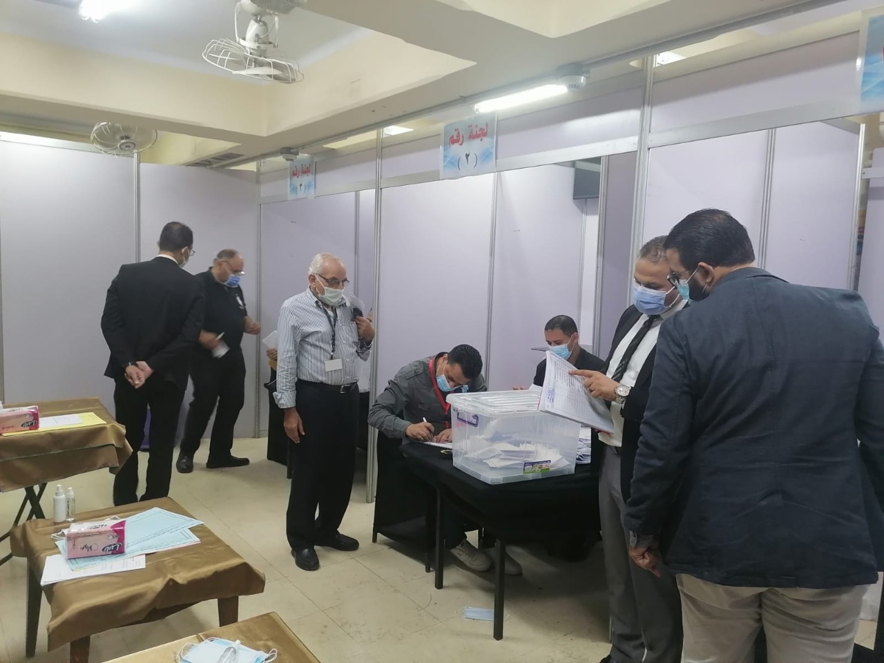 لجان التصويت في النقابة العامة للأطباء