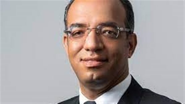 النائب علي مهران عضو مجلس الشيوخ 