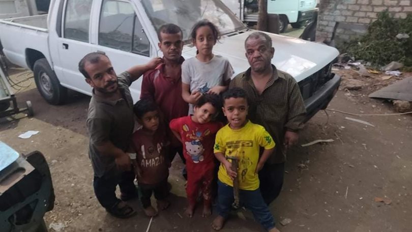 عاائلة قصار القامة