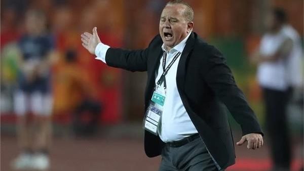شوقي غريب المدير الفني لمنتخب مصر الأولمبي