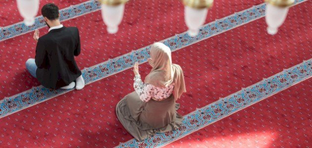 هل يجوز للعروس جمع الصلاة في ليلة الزفاف ؟