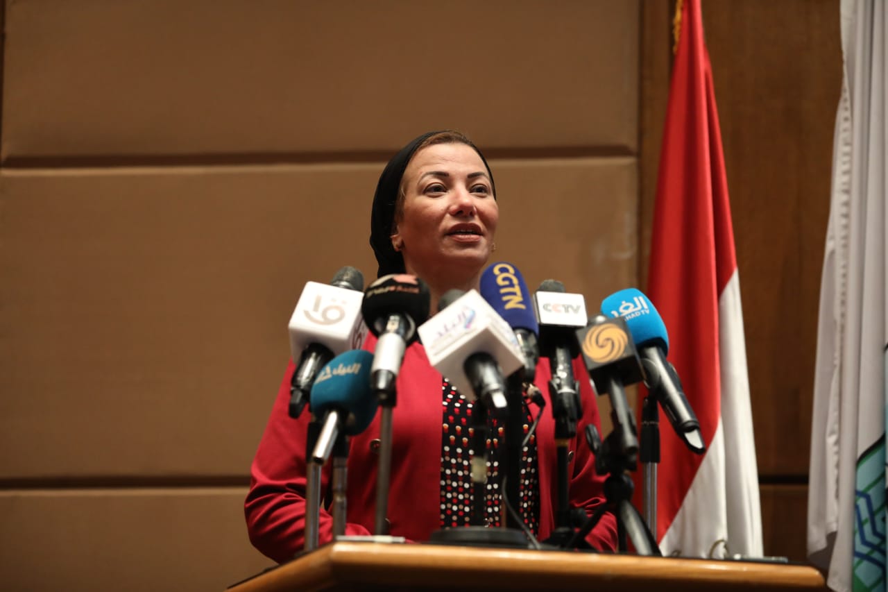وزيرة البيئة