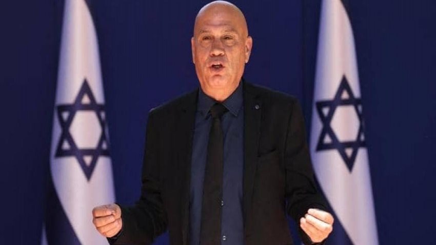 وزير إسرائيلي يلتقي بوزير الخارجية الإماراتي في أبو ظبي وزير إسرائيلي يلتقي بوزير الخارجية الإماراتي في أبو ظبي