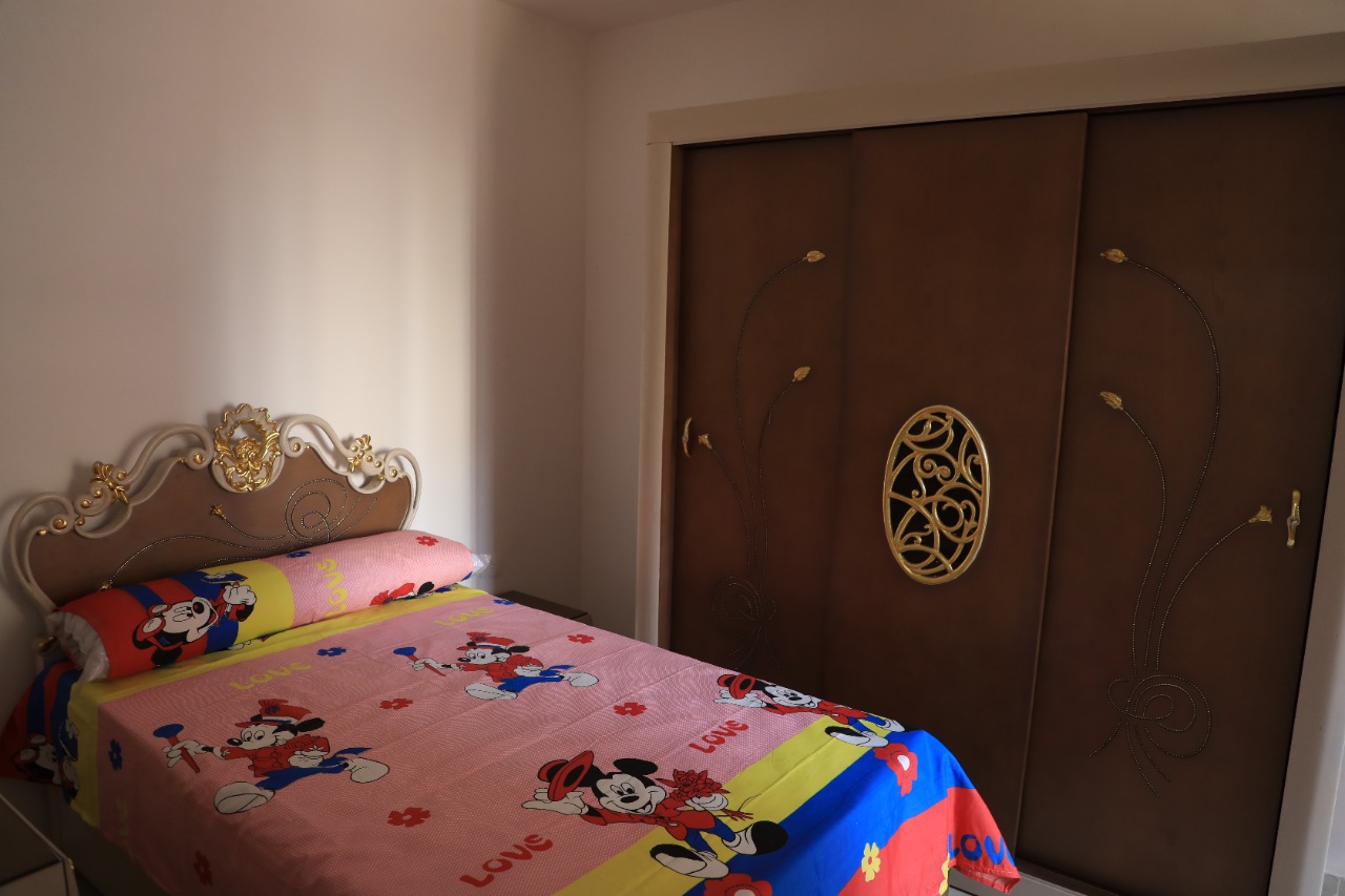 b9b8fdc8-ead1-41d9-8144-1061426831e5