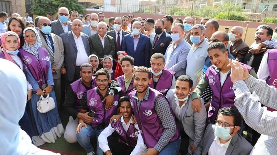 محافظ المنيا مع شباب ملوى 