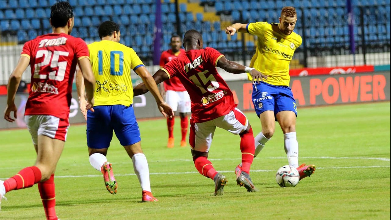 جانب من لقاء سابق بين الفريقين