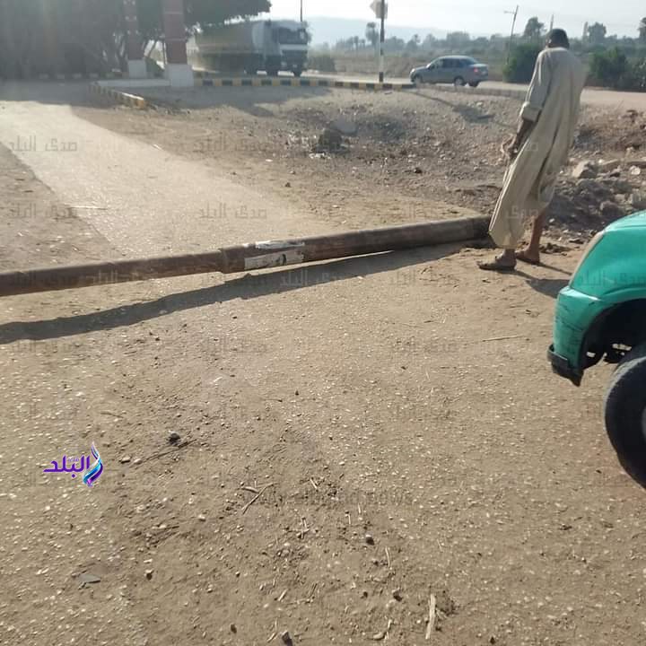 سقوط عامود إنارة بسوهاج