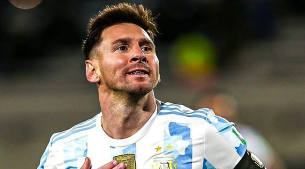 ليونيل ميسي قائد منتخب الأرجنتيم