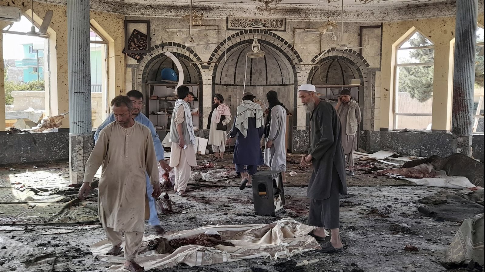 داعش يعلن مسؤوليته عن تفجير مسجد قندهار في أفغانستان