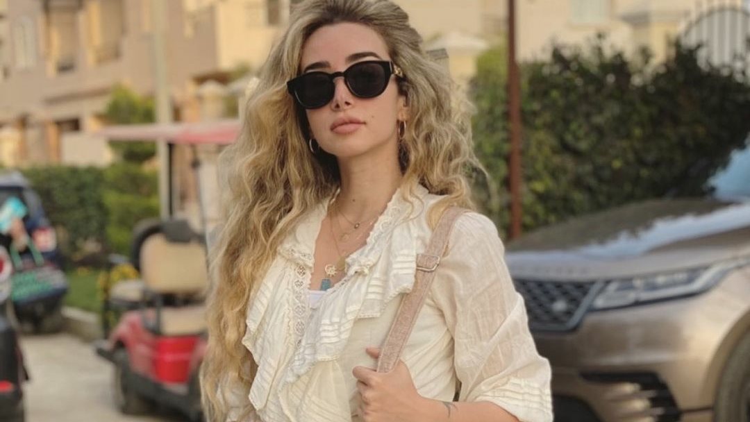 هنا الزاهد