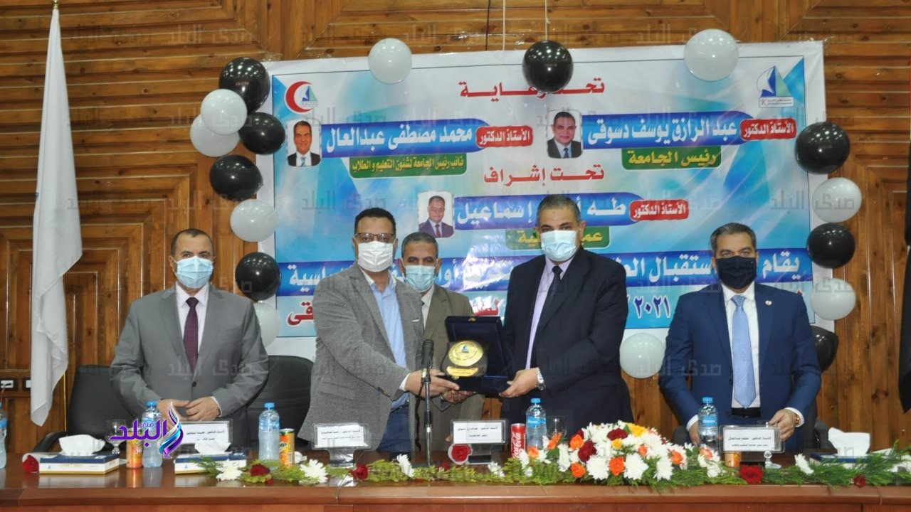 رئيس جامعة كفر الشيخ