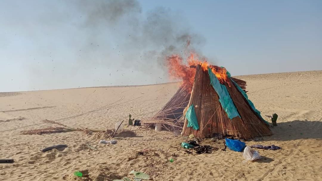 اندلاع حريق بحظيرة مواشي بالعدوة