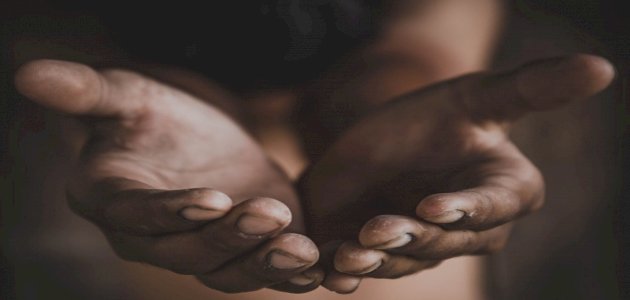 كيفية الاحتفال بالمولد النبوي الشريف.. مثال عن شعوره بالفقير