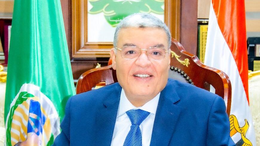 محافظ المنيا ينعى ضحايا حادث الطريق الاوسطي 