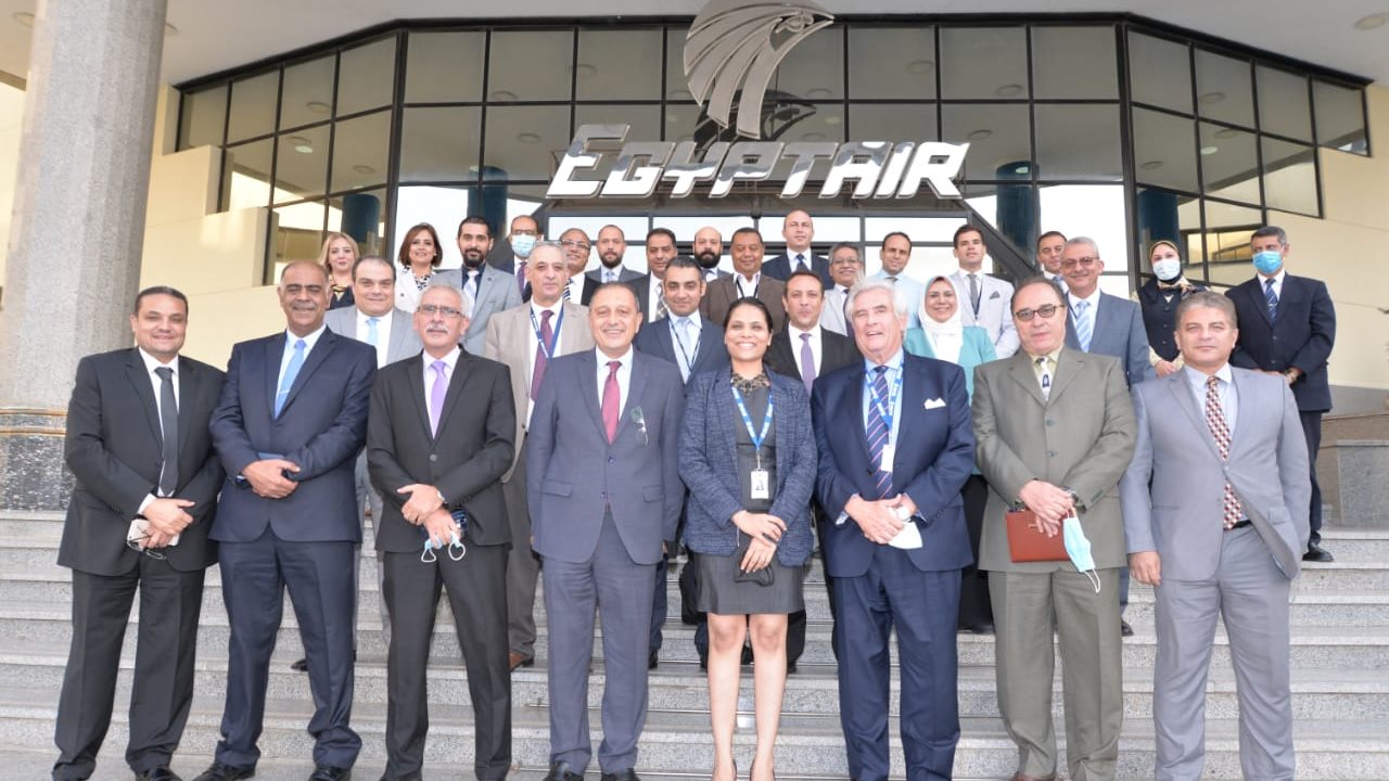 رئيس مجلس إدارة القابضة لمصر للطيران ورؤساء الشركات
