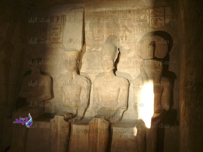 تعامد الشمس علي وجه الملك رمسيس الثاني (قدس أقداس معبد أبو سمبل الكبير)