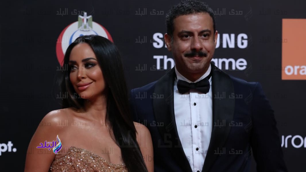 محمد فراج وبسنت شوقي 